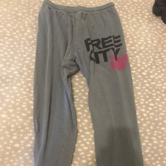 FREE CITY SWEATPANTS - Picture 1 of 3